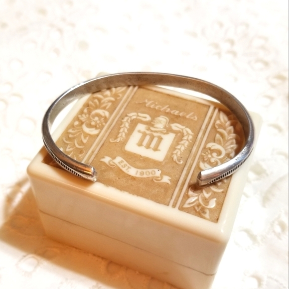 Navajo TAHE Vintage Sterling Wave Pattern Cuff Bracelet - Picture 3 of 8